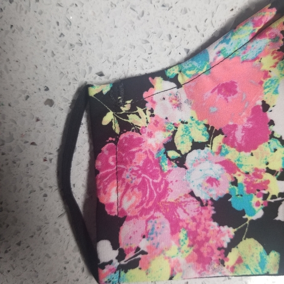 2 for 22 fabric face mask with wire and pocket - Picture 3 of 5